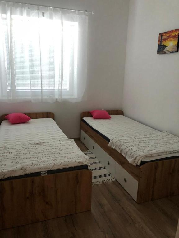 Apartmaji Meduza Изола Экстерьер фото
