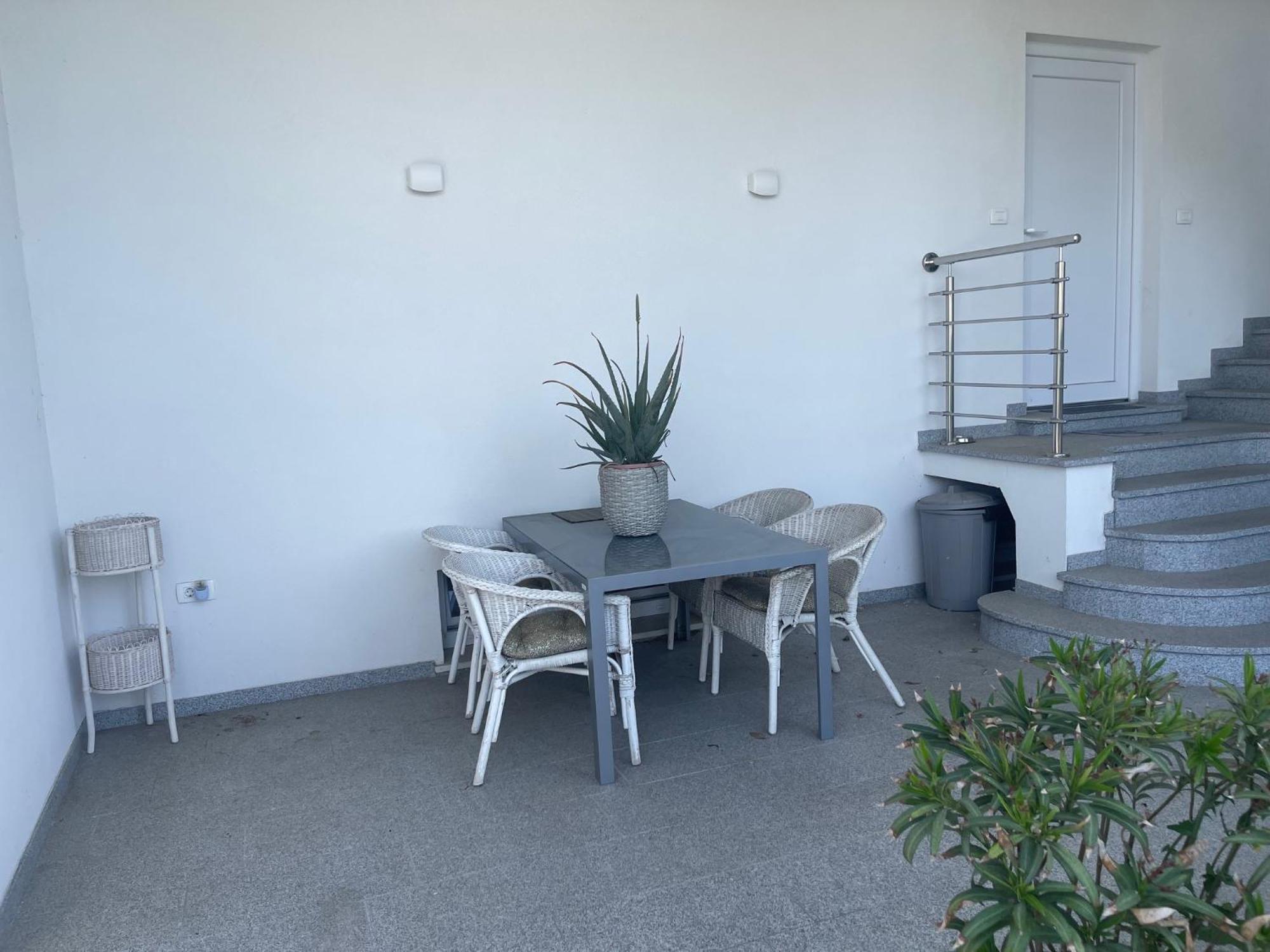 Apartmaji Meduza Изола Экстерьер фото