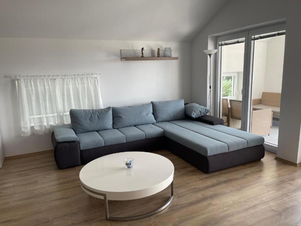 Apartmaji Meduza Изола Экстерьер фото