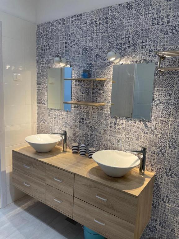 Apartmaji Meduza Изола Экстерьер фото